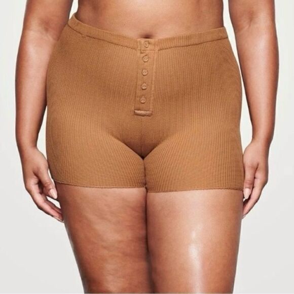 SKIMS Waffle Shorts in Camel - Picture 1 of 7
